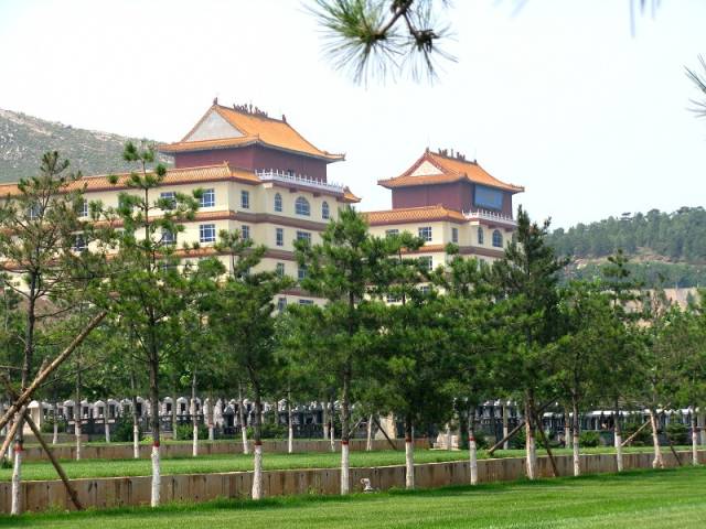 陵园一角